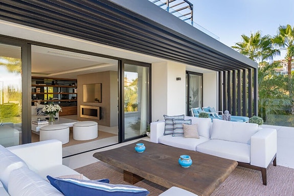 En megler med gode referanser - SPANIA1.no