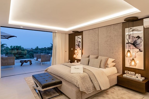 En megler med gode referanser - SPANIA1.no