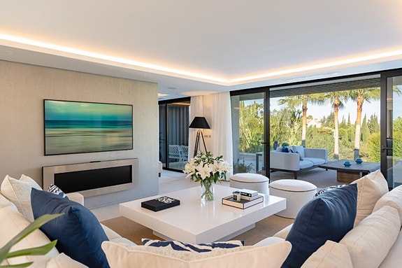 En megler med gode referanser - SPANIA1.no