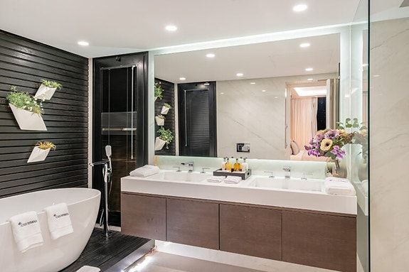 En megler med gode referanser - SPANIA1.no