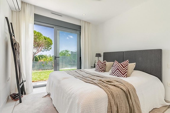 En megler med gode referanser - SPANIA1.no