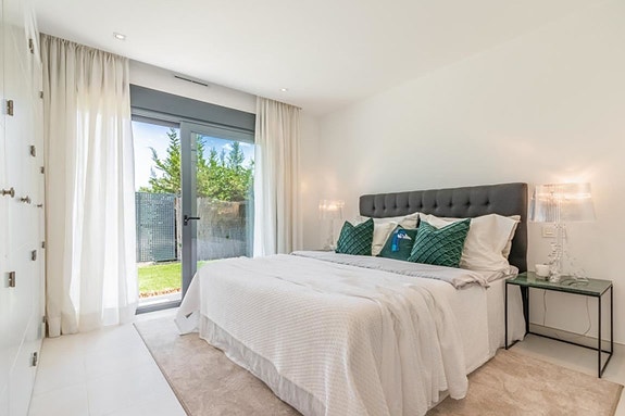 En megler med gode referanser - SPANIA1.no