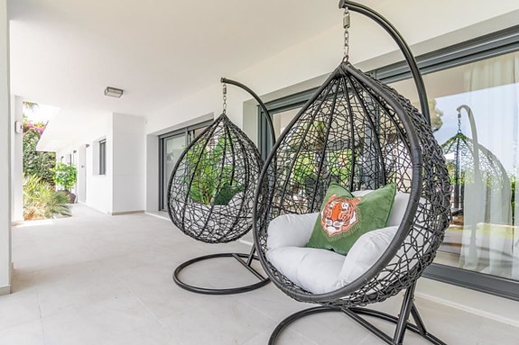 En megler med gode referanser - SPANIA1.no