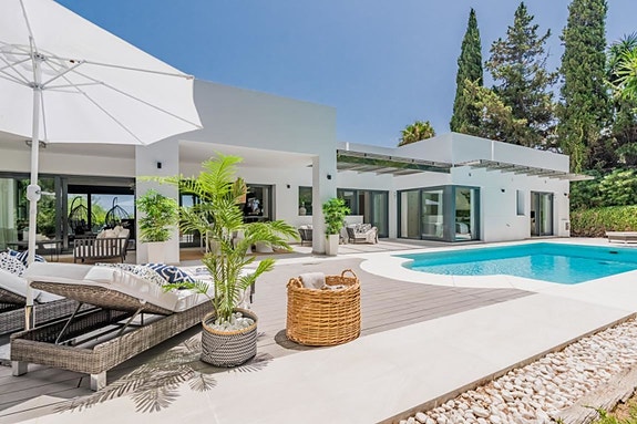 En megler med gode referanser - SPANIA1.no