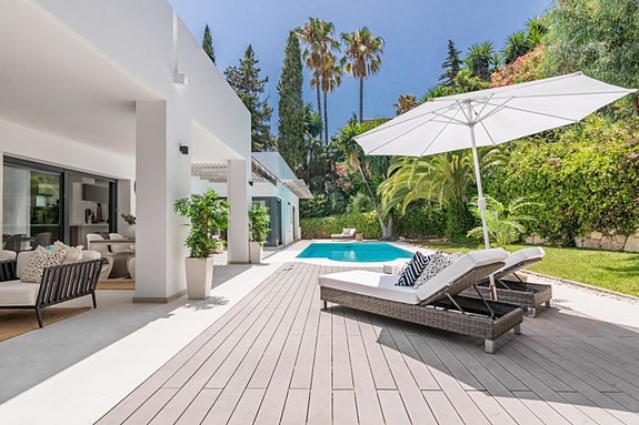 En megler med gode referanser - SPANIA1.no