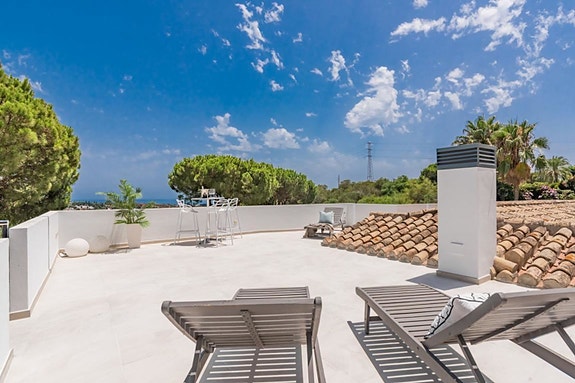 En megler med gode referanser - SPANIA1.no