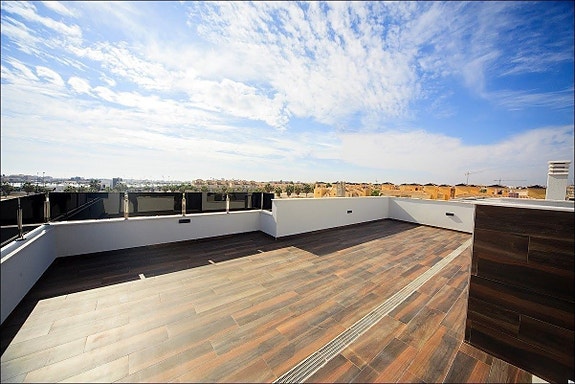 En megler med gode referanser -  SPANIA1.no