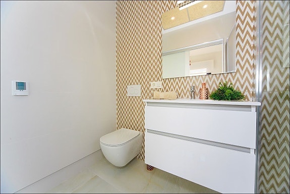 En megler med gode referanser -  SPANIA1.no