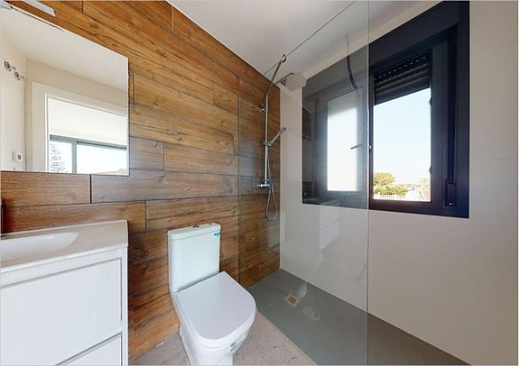 En megler med gode referanser - SPANIA1.no