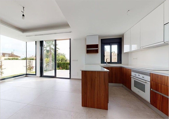 En megler med gode referanser - SPANIA1.no