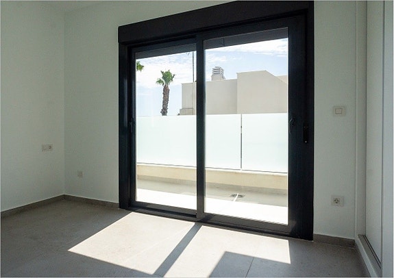 En megler med gode referanser - SPANIA1.no