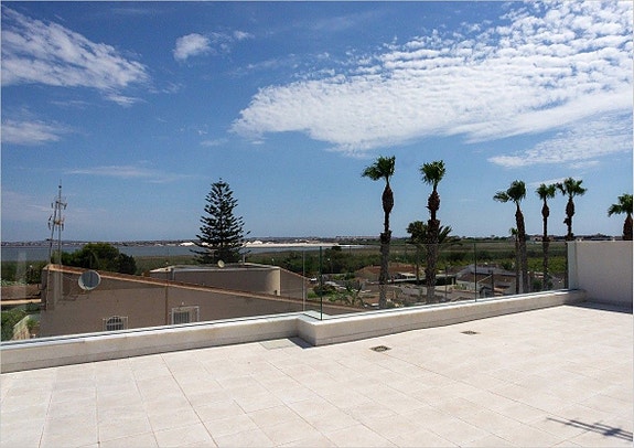 En megler med gode referanser - SPANIA1.no