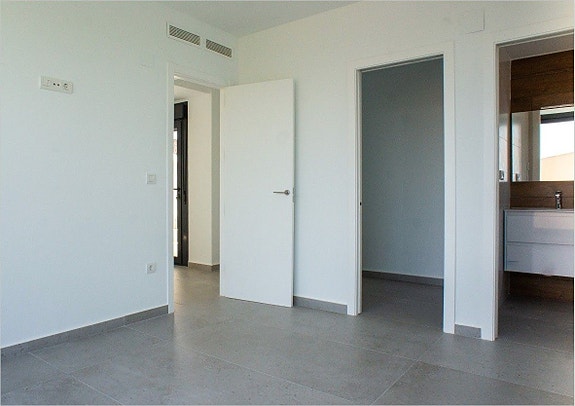 En megler med gode referanser - SPANIA1.no