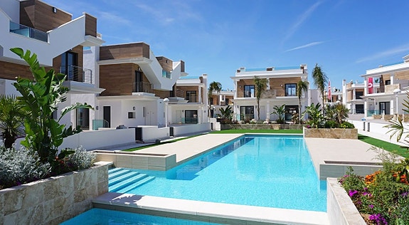 En megler med gode referanser -  SPANIA1.no