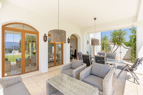 En megler med gode referanser - SPANIA1.no