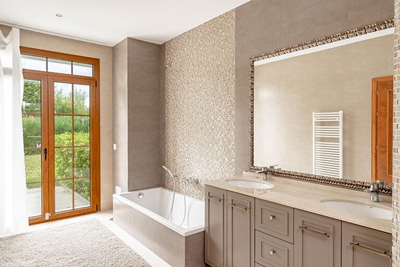 En megler med gode referanser - SPANIA1.no