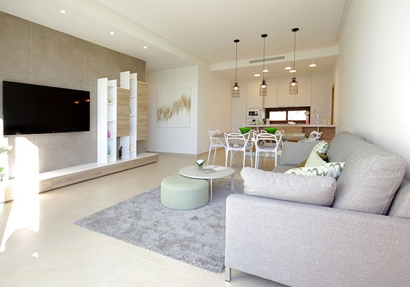 En megler med gode referanser - SPANIA1.no