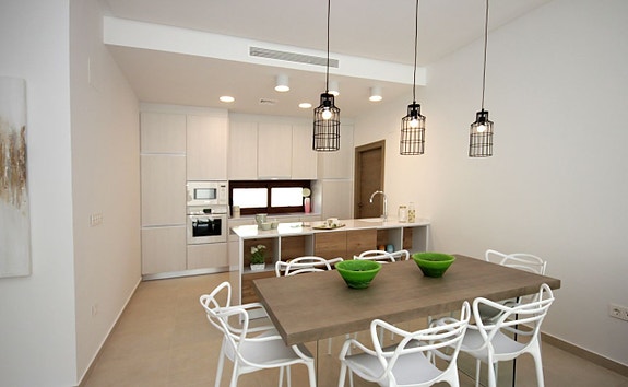 En megler med gode referanser - SPANIA1.no