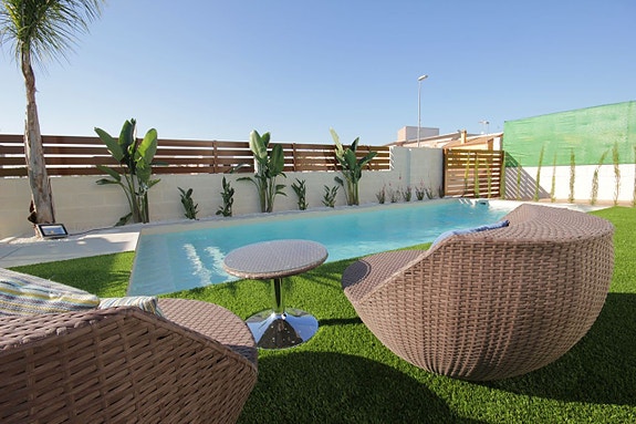 En megler med gode referanser - SPANIA1.no