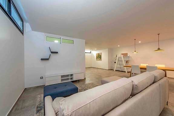 En megler med gode referanser -  SPANIA1.no