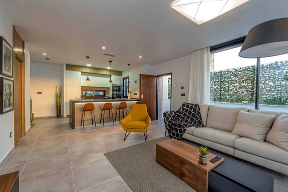 En megler med gode referanser -  SPANIA1.no