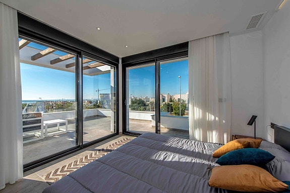 En megler med gode referanser -  SPANIA1.no