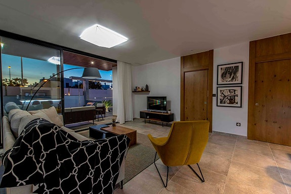 En megler med gode referanser -  SPANIA1.no