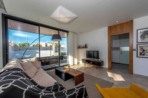 En megler med gode referanser -  SPANIA1.no