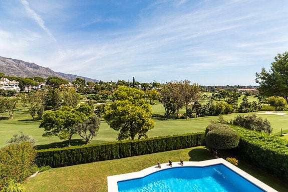 En megler med gode referanser - SPANIA1.no