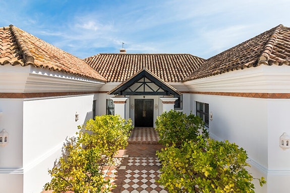 En megler med gode referanser - SPANIA1.no