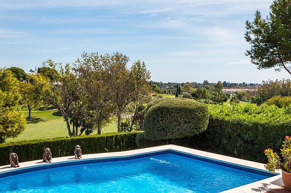 En megler med gode referanser - SPANIA1.no