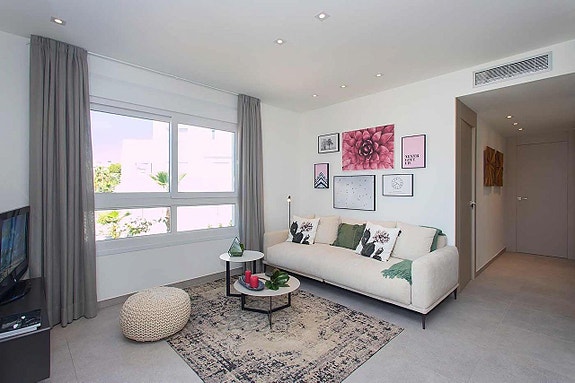 En megler med gode referanser - SPANIA1.no