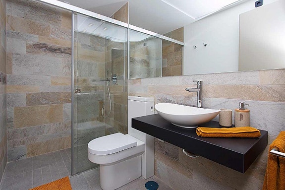 En megler med gode referanser - SPANIA1.no