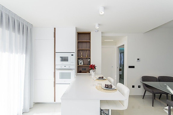 En megler med gode referanser - SPANIA1.no