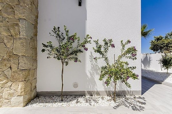 En megler med gode referanser - SPANIA1.no