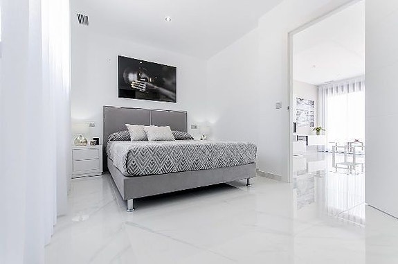 En megler med gode referanser - SPANIA1.no