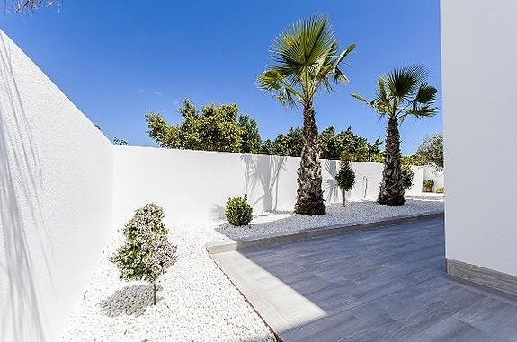 En megler med gode referanser - SPANIA1.no