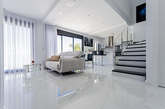 En megler med gode referanser - SPANIA1.no