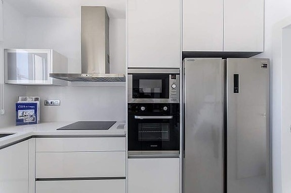 En megler med gode referanser - SPANIA1.no