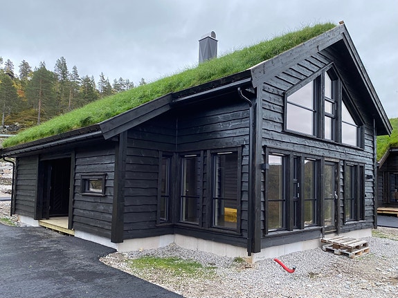 Bilde av tilsvarende hytte som er overlevert kunde