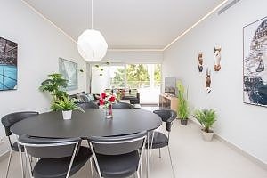 En megler med gode referanser - SPANIA1.no