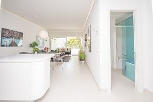 En megler med gode referanser - SPANIA1.no