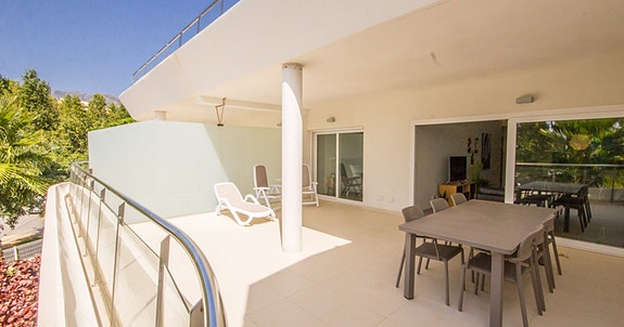 En megler med gode referanser - SPANIA1.no