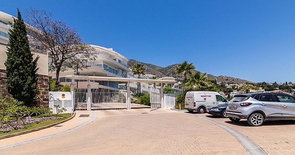 En megler med gode referanser - SPANIA1.no