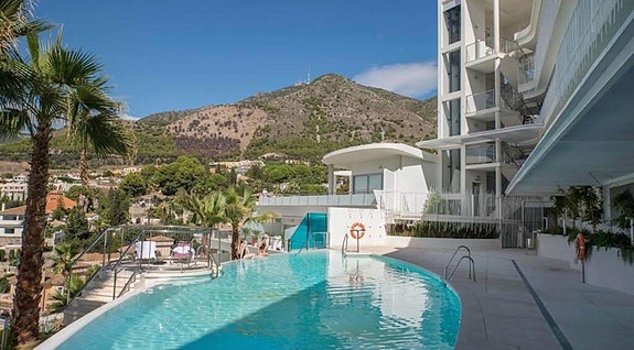 En megler med gode referanser - SPANIA1.no