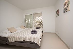 En megler med gode referanser - SPANIA1.no