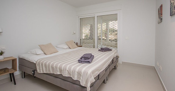 En megler med gode referanser - SPANIA1.no