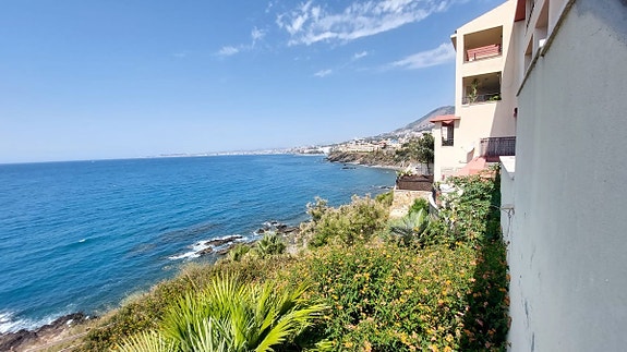 En megler med gode referanser - SPANIA1.no