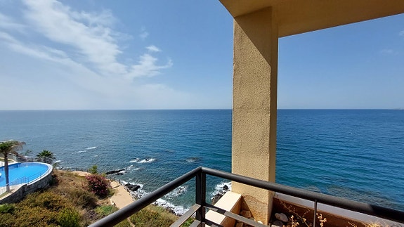 En megler med gode referanser - SPANIA1.no