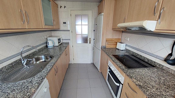 En megler med gode referanser - SPANIA1.no